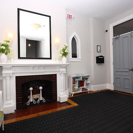 Stylish Studio On Newbury Street, #10 보스톤 외부 사진